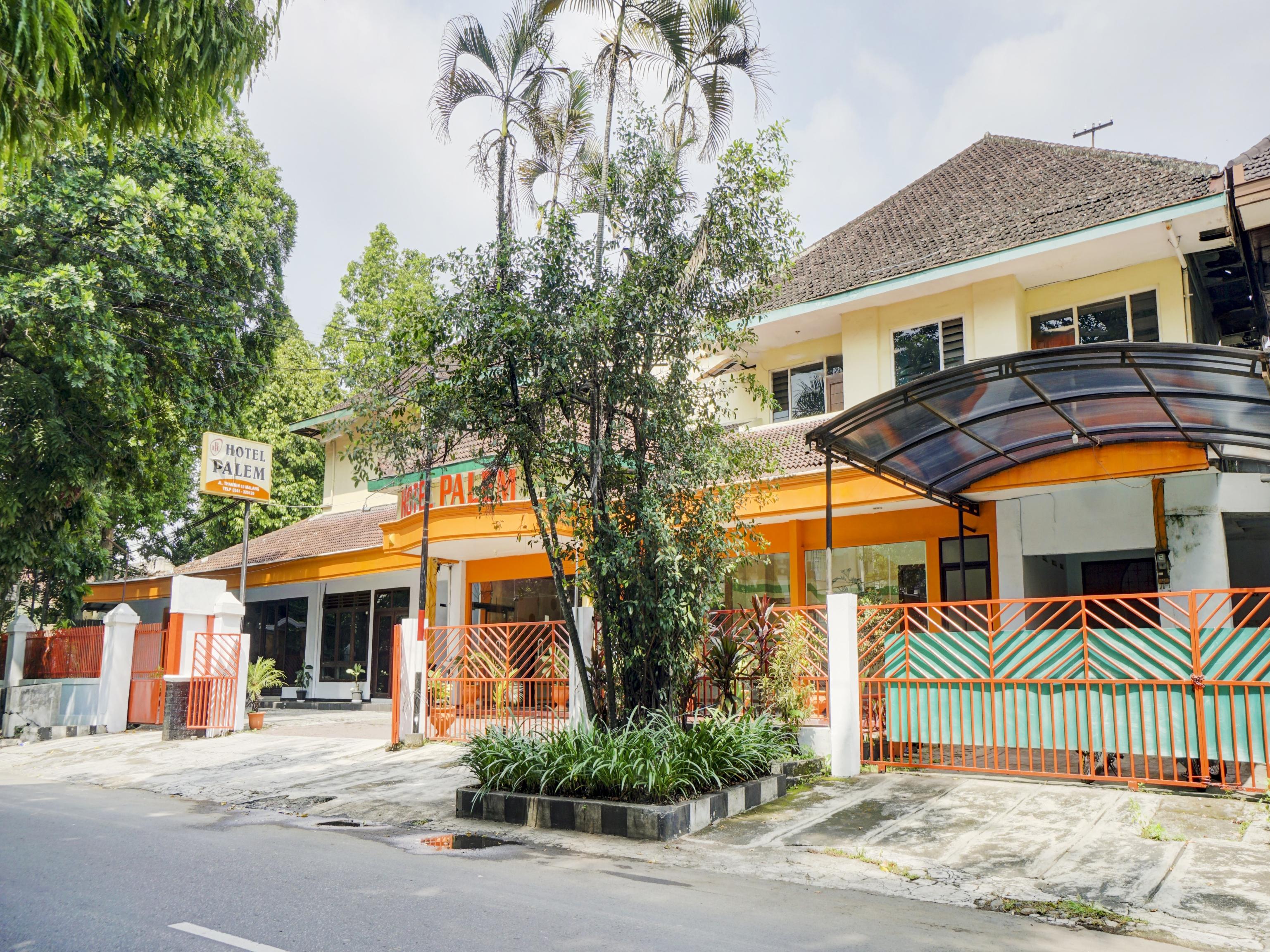 Hotel Palem 2 Syariah Malang Redpartner Exterior foto
